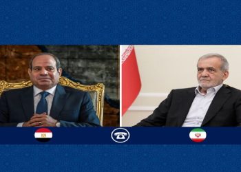 تاکید روسای جمهور ایران و مصر بر آغاز فصل نوین روابط منطقه‌ای