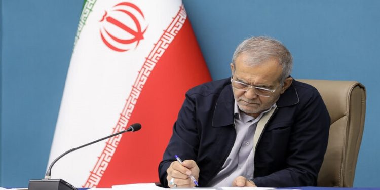 پزشکیان: باید واقعیتهای موجود را برای مردم تبیین کنیم